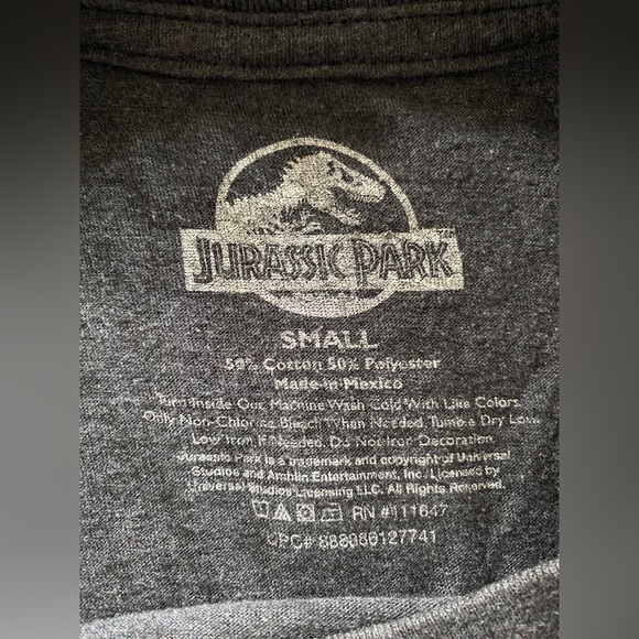 Jurassic Park Graphic T Unisex Small - Picture 3 of 3